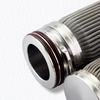 Close-up da tampa de extremidade aberta do cartucho de filtro em a&ccedil;o inoxid&aacute;vel com veda&ccedil;&atilde;o de anel de veda&ccedil;&atilde;o duplo resistente a altas temperaturas (C&oacute;digo 222/226) para filtra&ccedil;&atilde;o segura e sem bypass.
